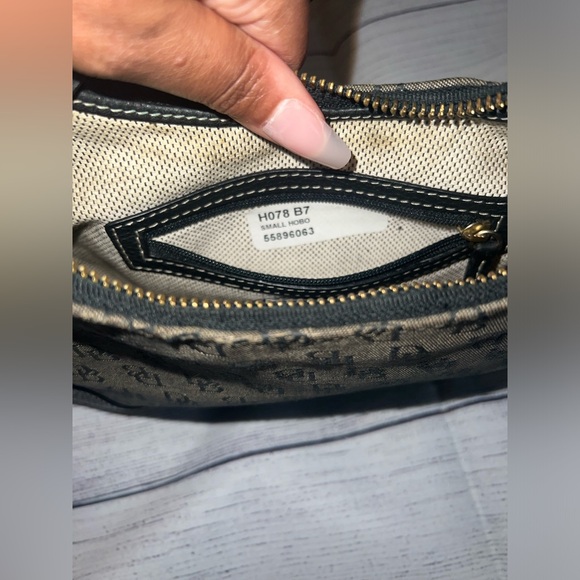 Dooney & Bourke Vintage Black and Gray Leather Logo Fabric Hobo Bag w/wallet. - Picture 12 of 16